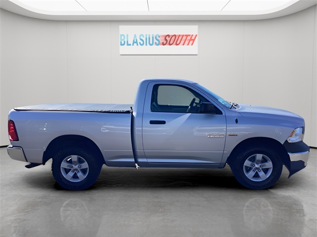 2016 Ram 1500 Tradesman photo 2