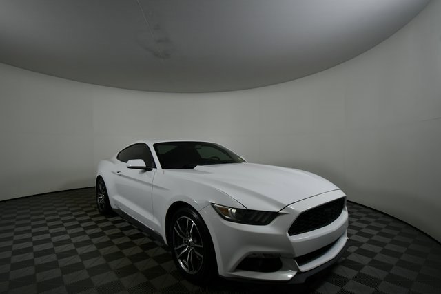 2016 Ford Mustang EcoBoost photo 7