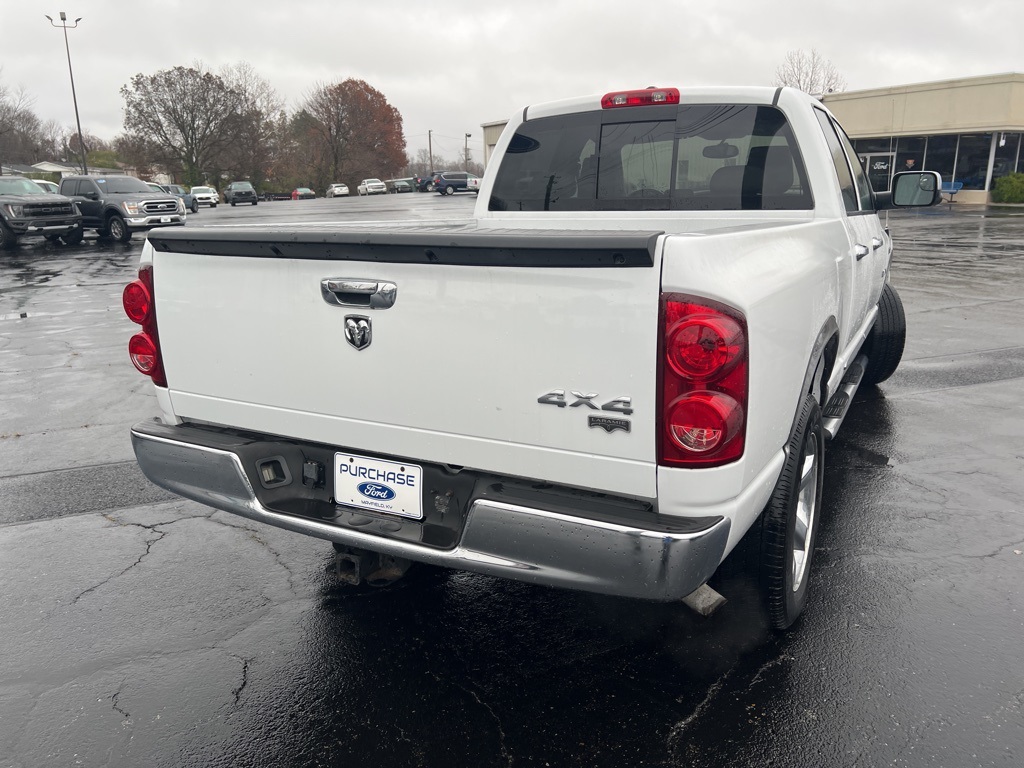 2008 Dodge Ram Laramie photo 4