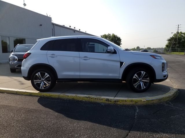 2025 Mitsubishi Outlander Sport SE photo 7
