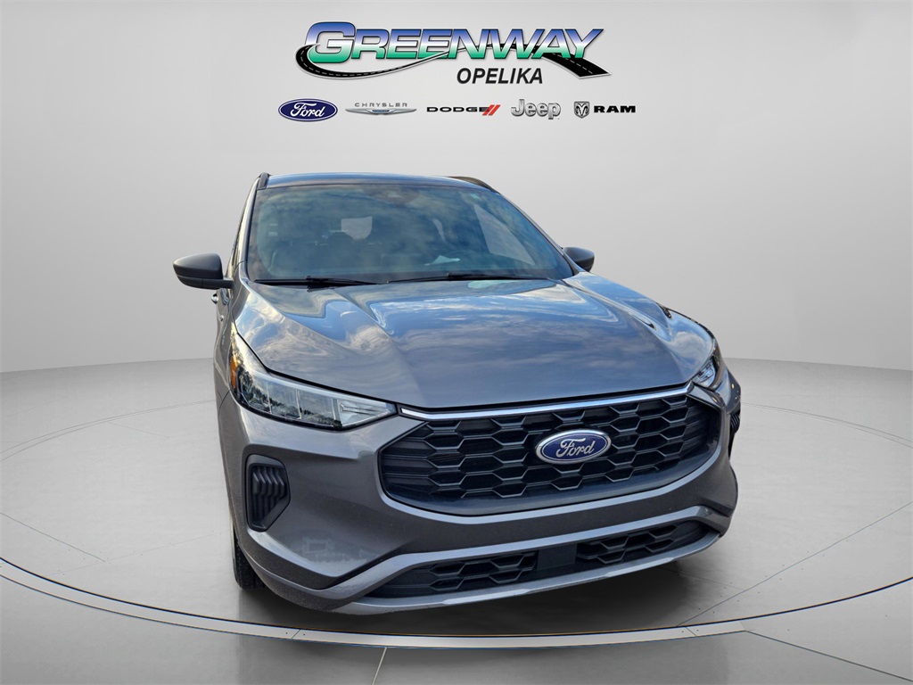 2024 Ford Escape ST-Line's photo