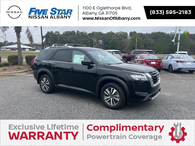 2025 Nissan Pathfinder SL's photo