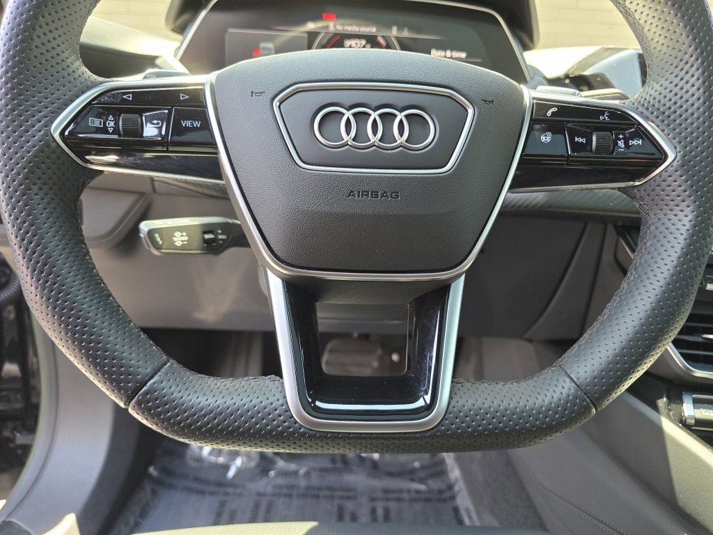 2023 Audi e-tron GT Premium Plus photo 38