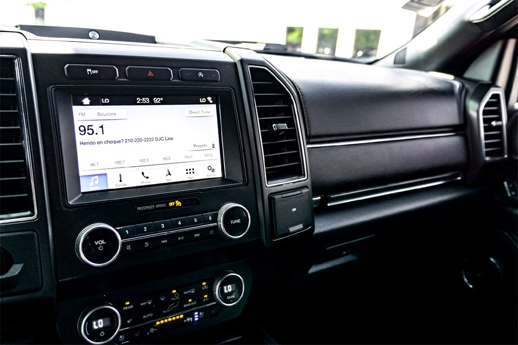 2019 Ford Expedition MAX Limited photo 20