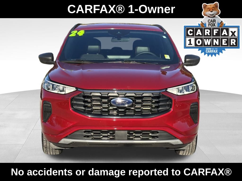 2024 Ford Escape ST-Line photo 2
