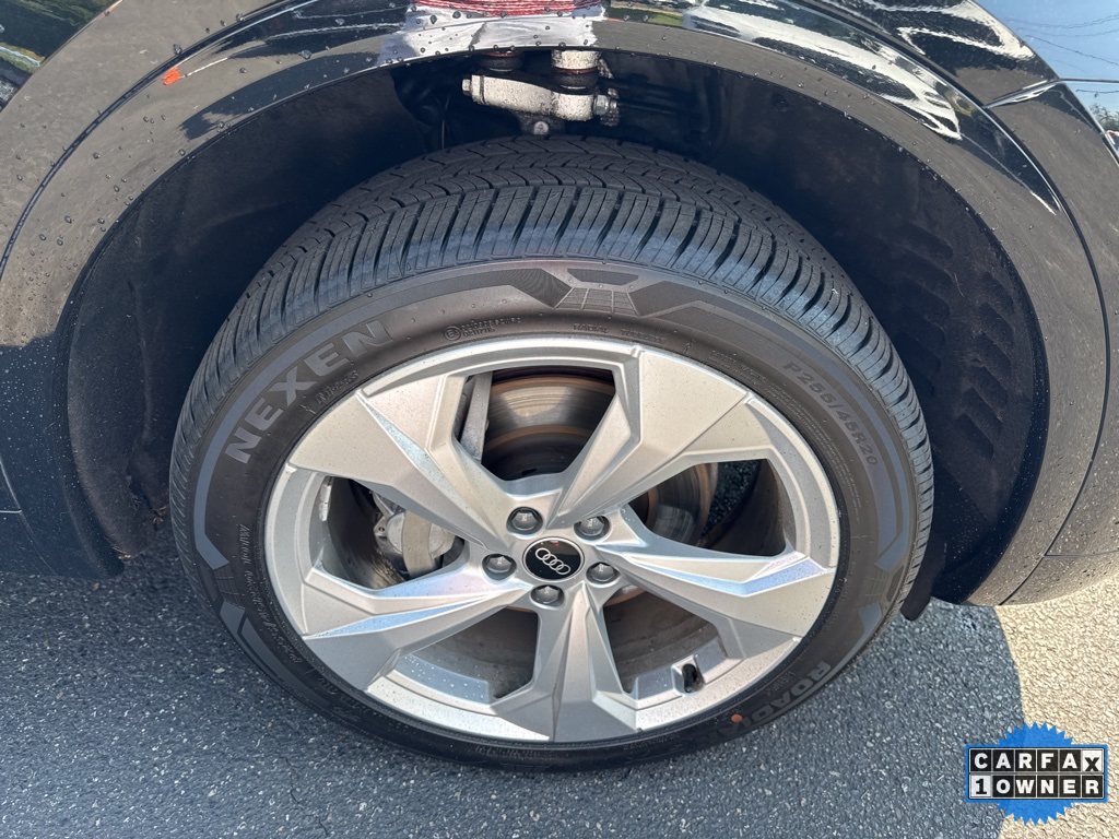 2023 Audi Q5 45 S line Premium photo 9