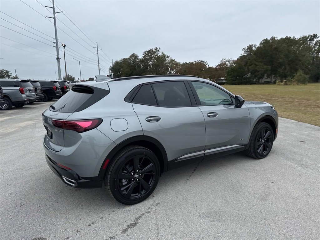 2025 Buick Envision Sport Touring photo 5