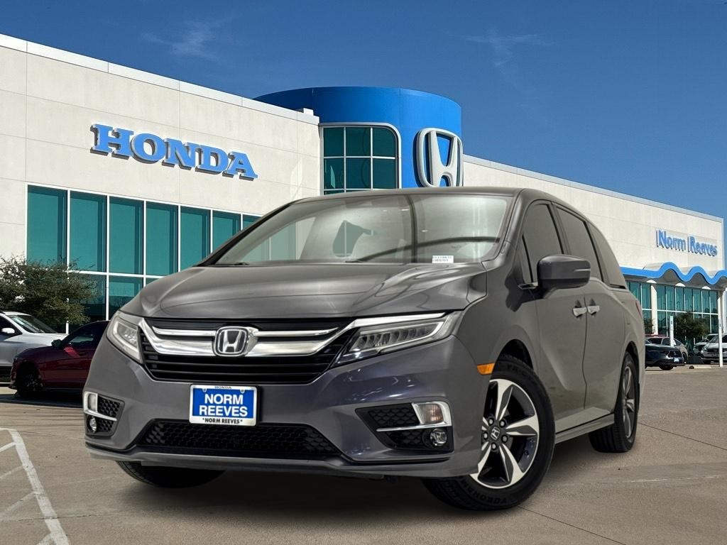 2018 Honda Odyssey Touring's photo