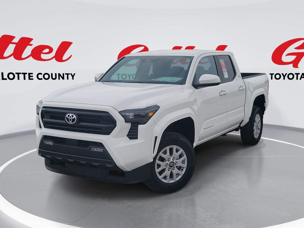 2025 Toyota Tacoma SR5's photo