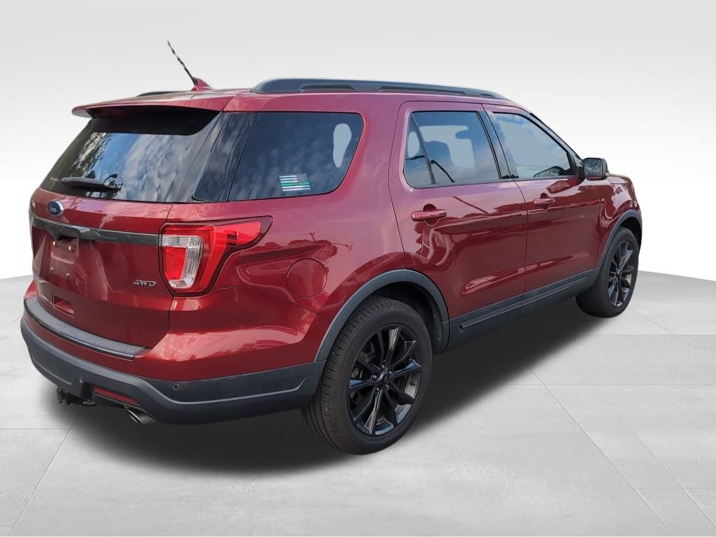 2019 Ford Explorer XLT photo 7