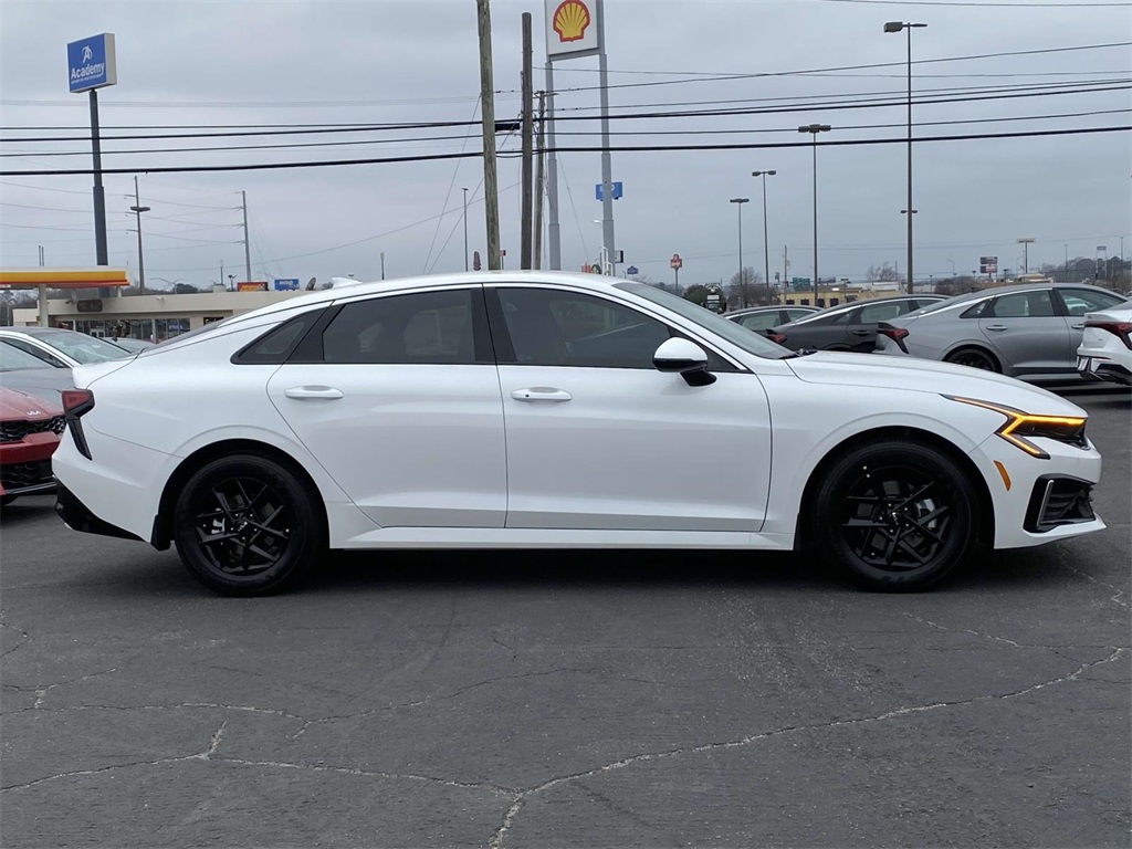 2025 Kia K5 LXS photo 2