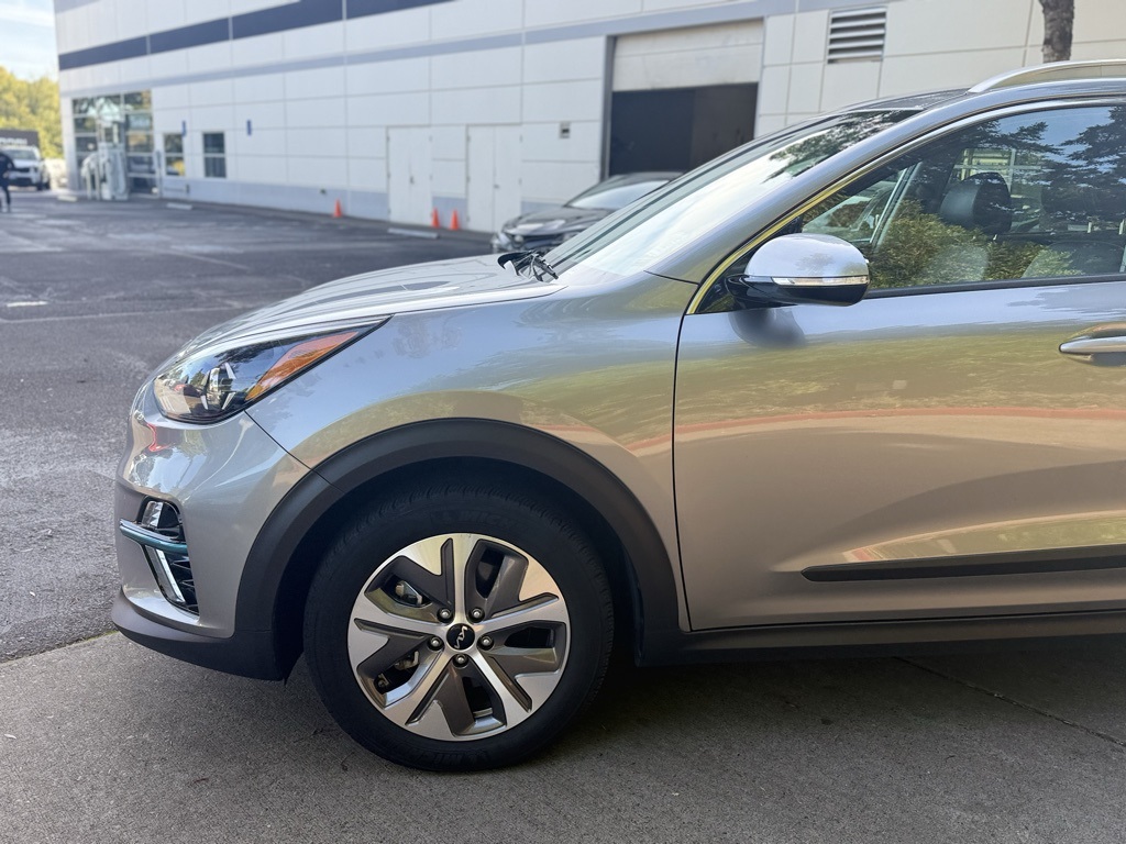 2022 Kia Niro EV EX photo 4