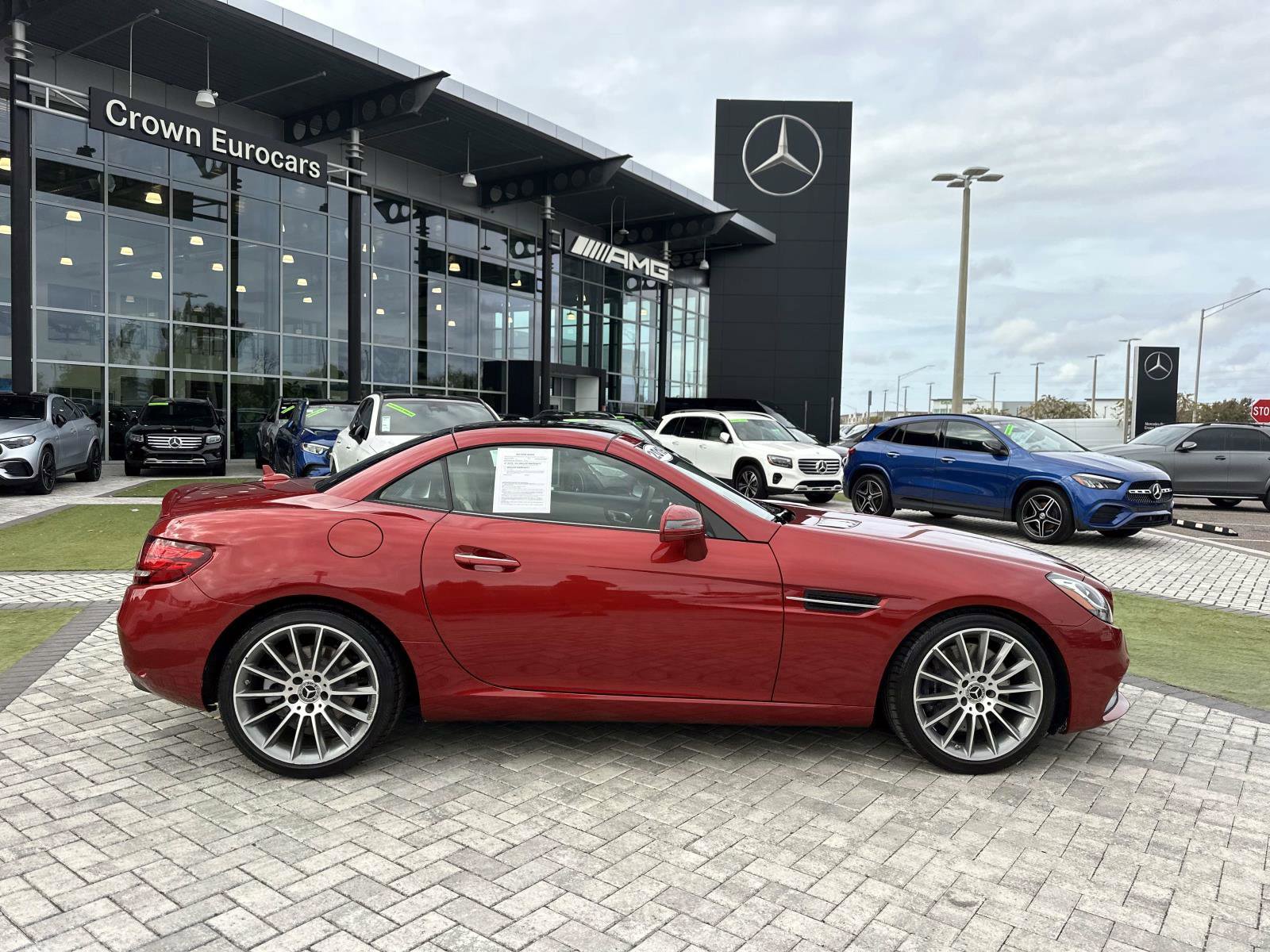 2019 Mercedes Benz SLC 300 photo 3