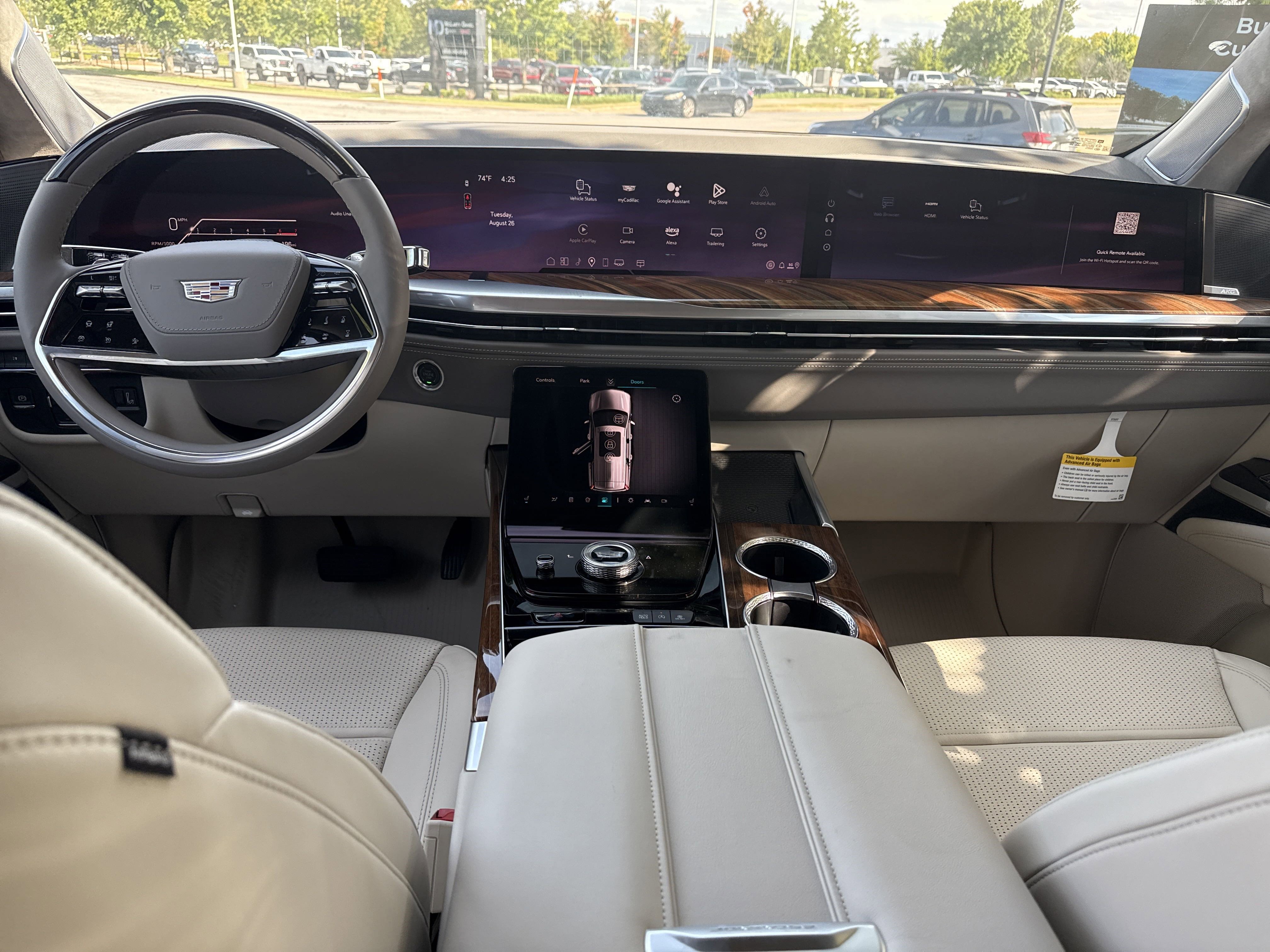 2025 Cadillac Escalade ESV Sport Platinum photo 17
