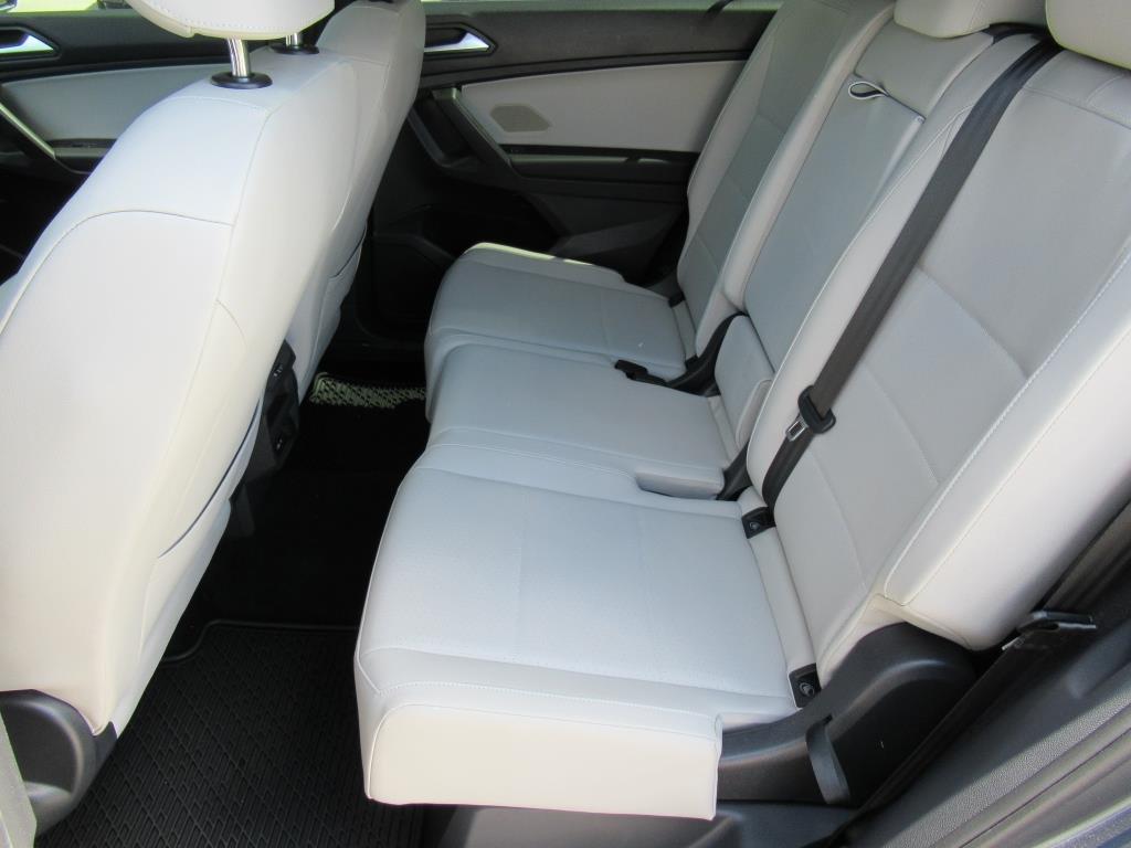 2021 Volkswagen Tiguan SE R-Line Black photo 26