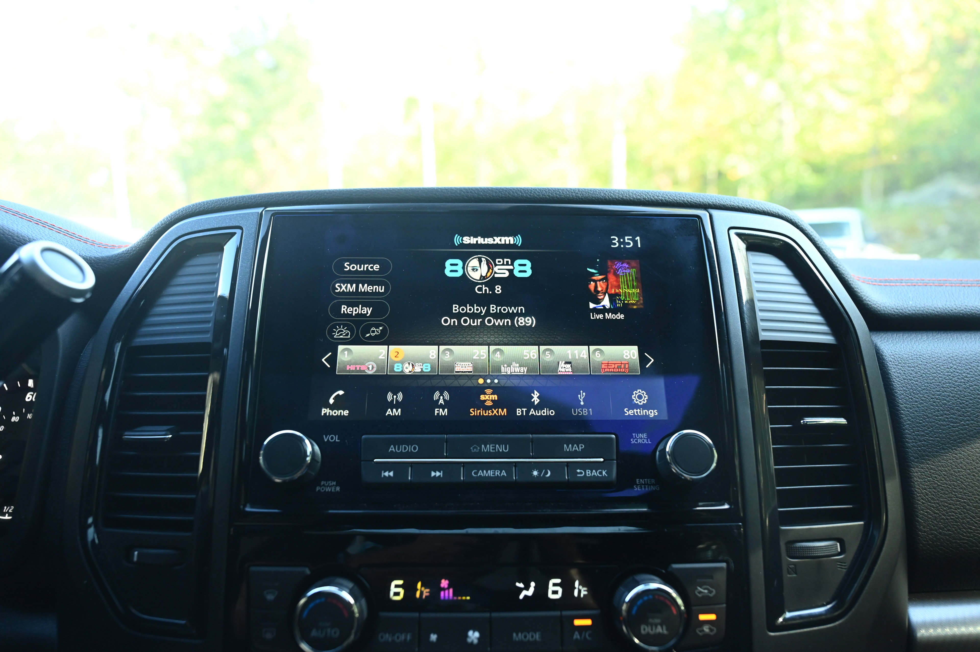 2024 Nissan Titan PRO-4X photo 14