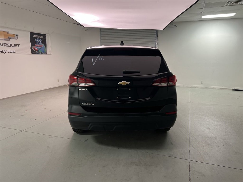 2022 Chevrolet Equinox LS photo 6