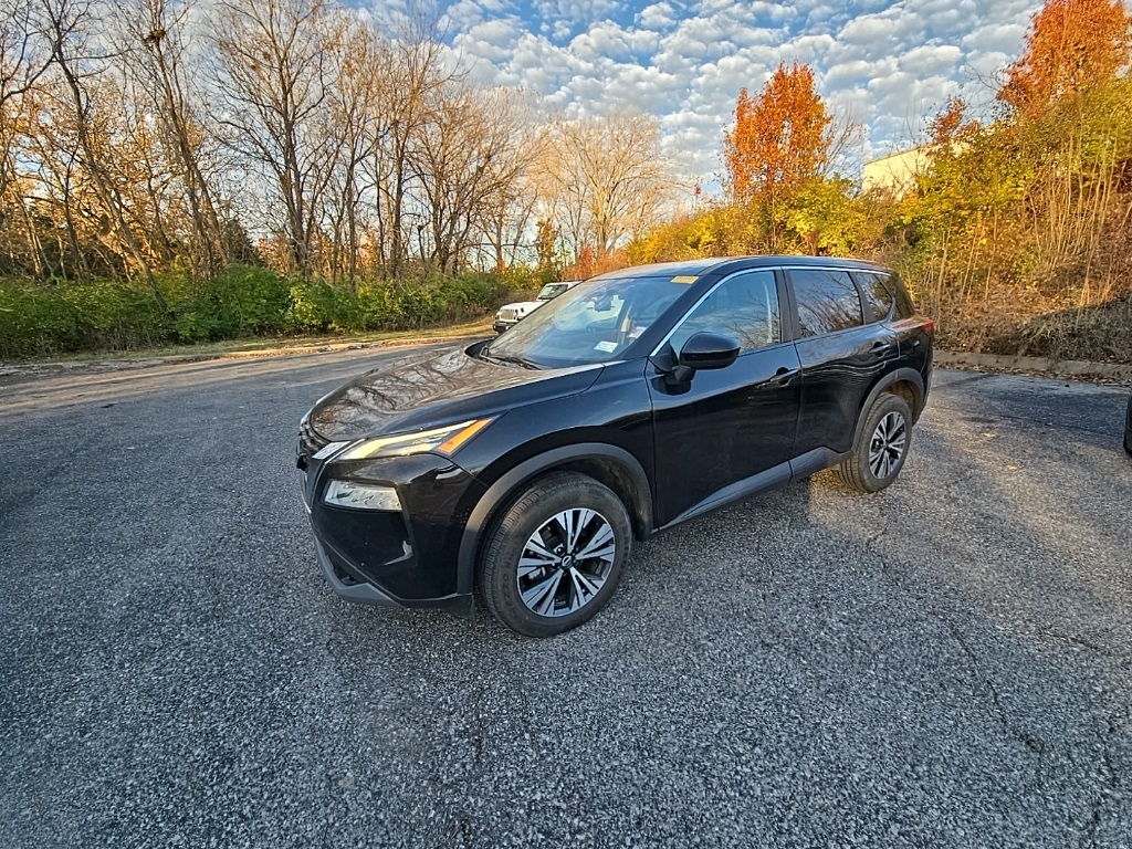 2023 Nissan Rogue SV photo 2