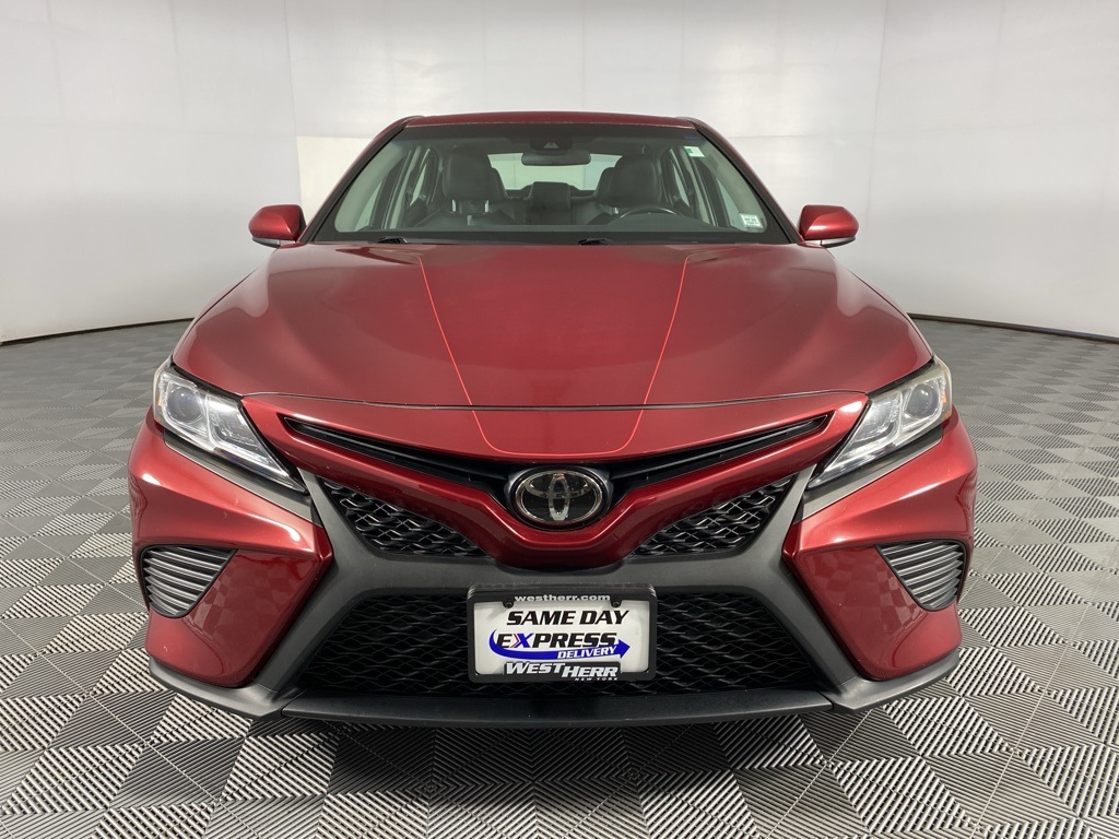 2018 Toyota Camry SE photo 11