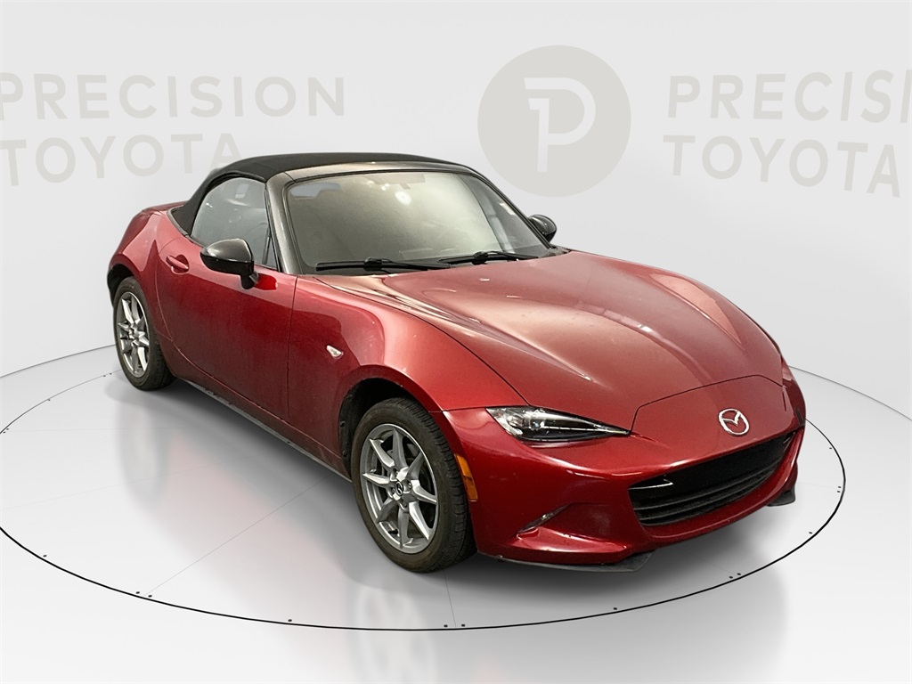 2016 Mazda MX-5 Miata Sport's photo
