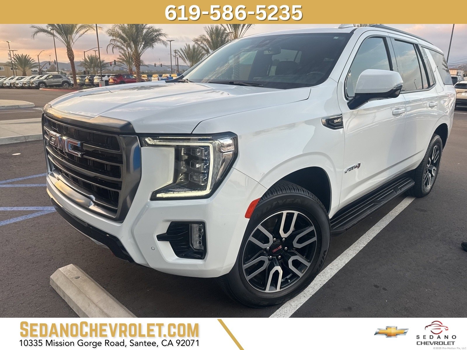 2021 GMC Yukon AT4's photo