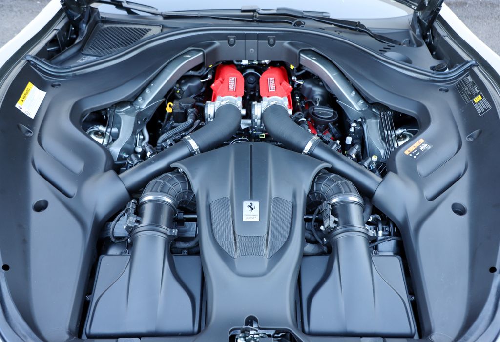 2024 Ferrari Roma photo 17