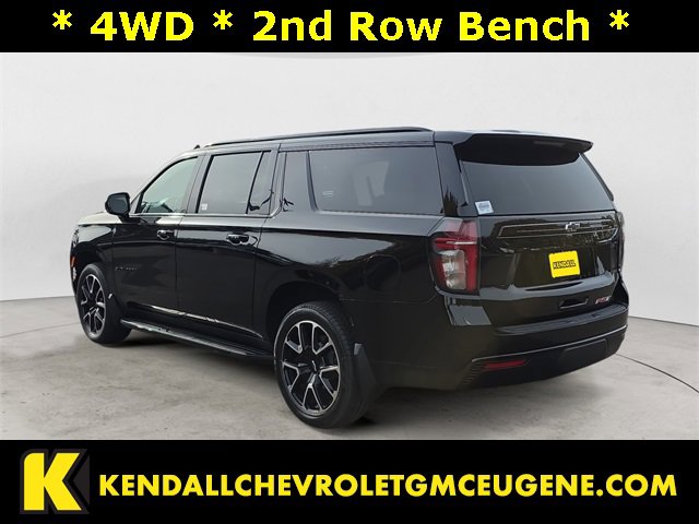 2023 Chevrolet Suburban RST photo 3