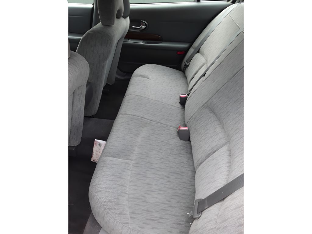 2005 Buick LeSabre Custom photo 9