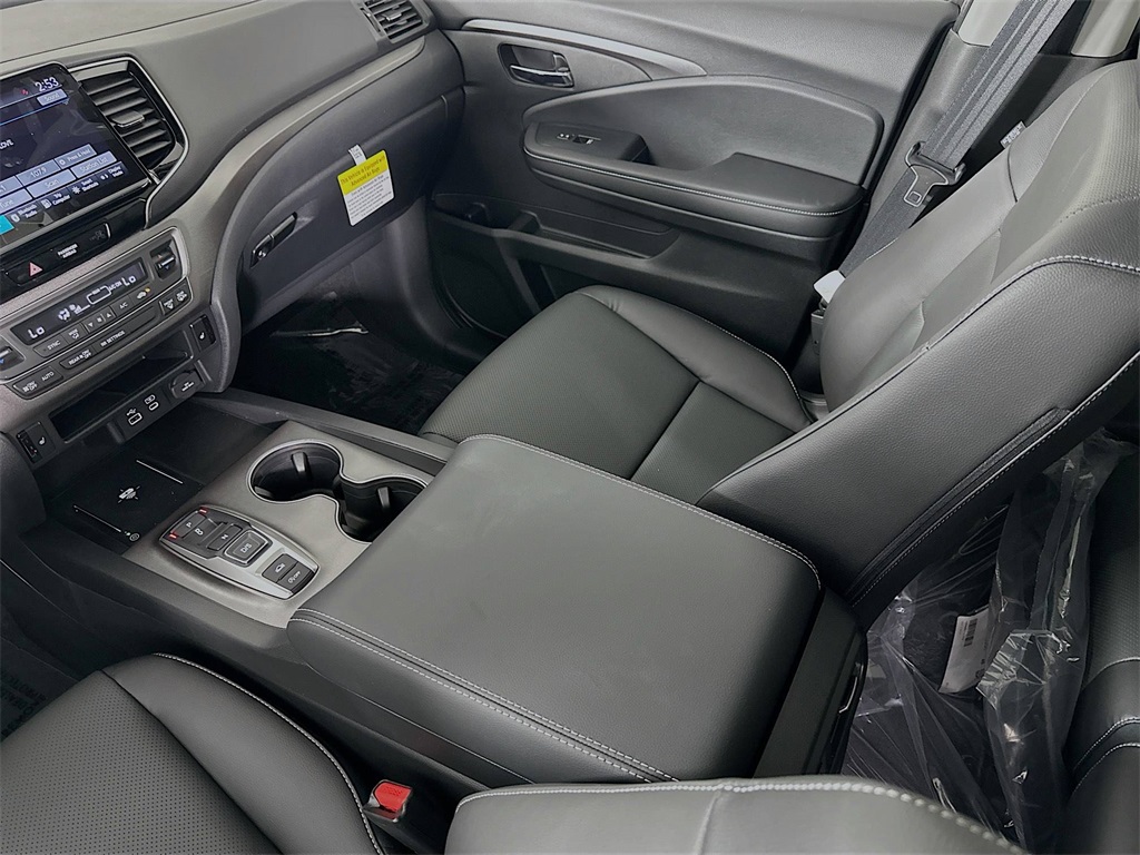 2025 Honda Ridgeline RTL photo 4