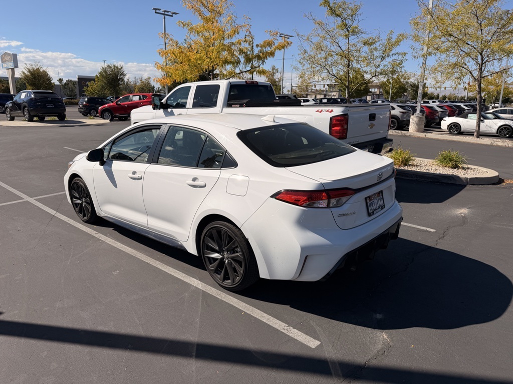 2024 Toyota Corolla SE photo 3