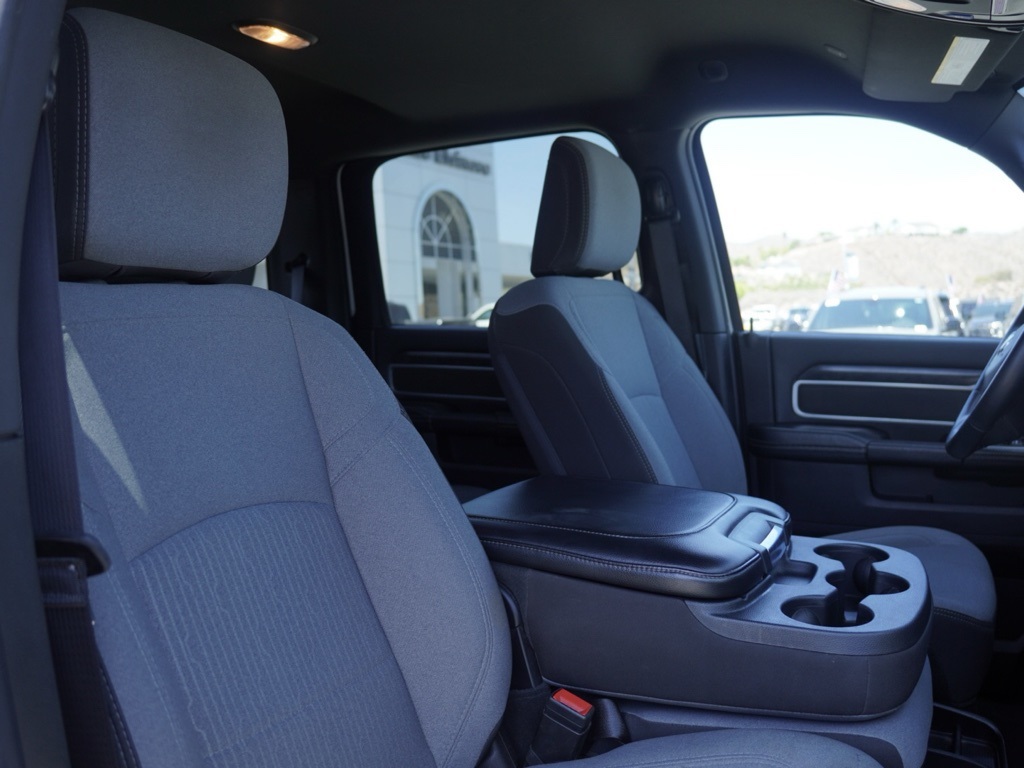 2024 Ram 3500 Big Horn photo 28