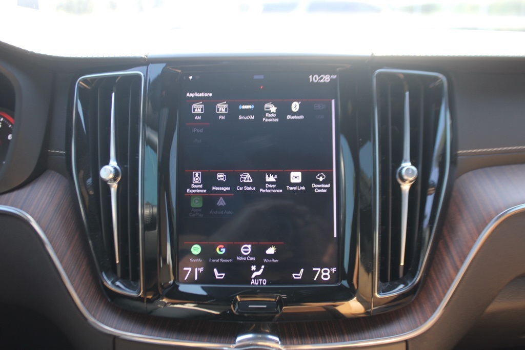 2020 Volvo XC60 T5 Inscription photo 18