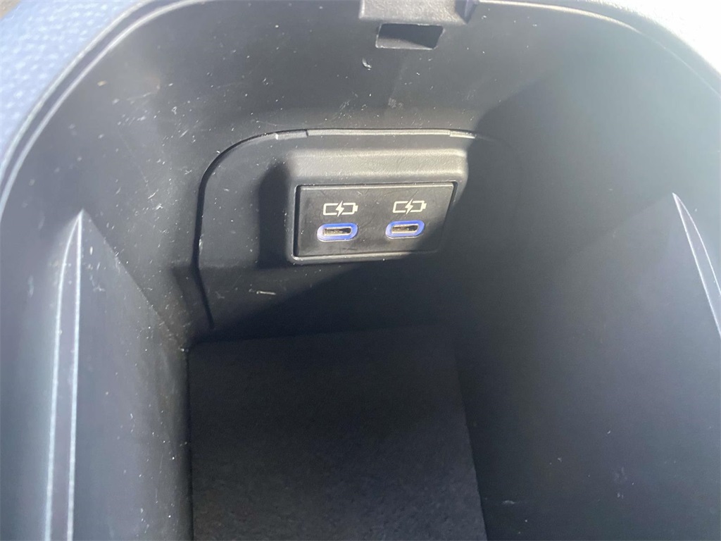 2022 Toyota RAV4 XLE photo 20