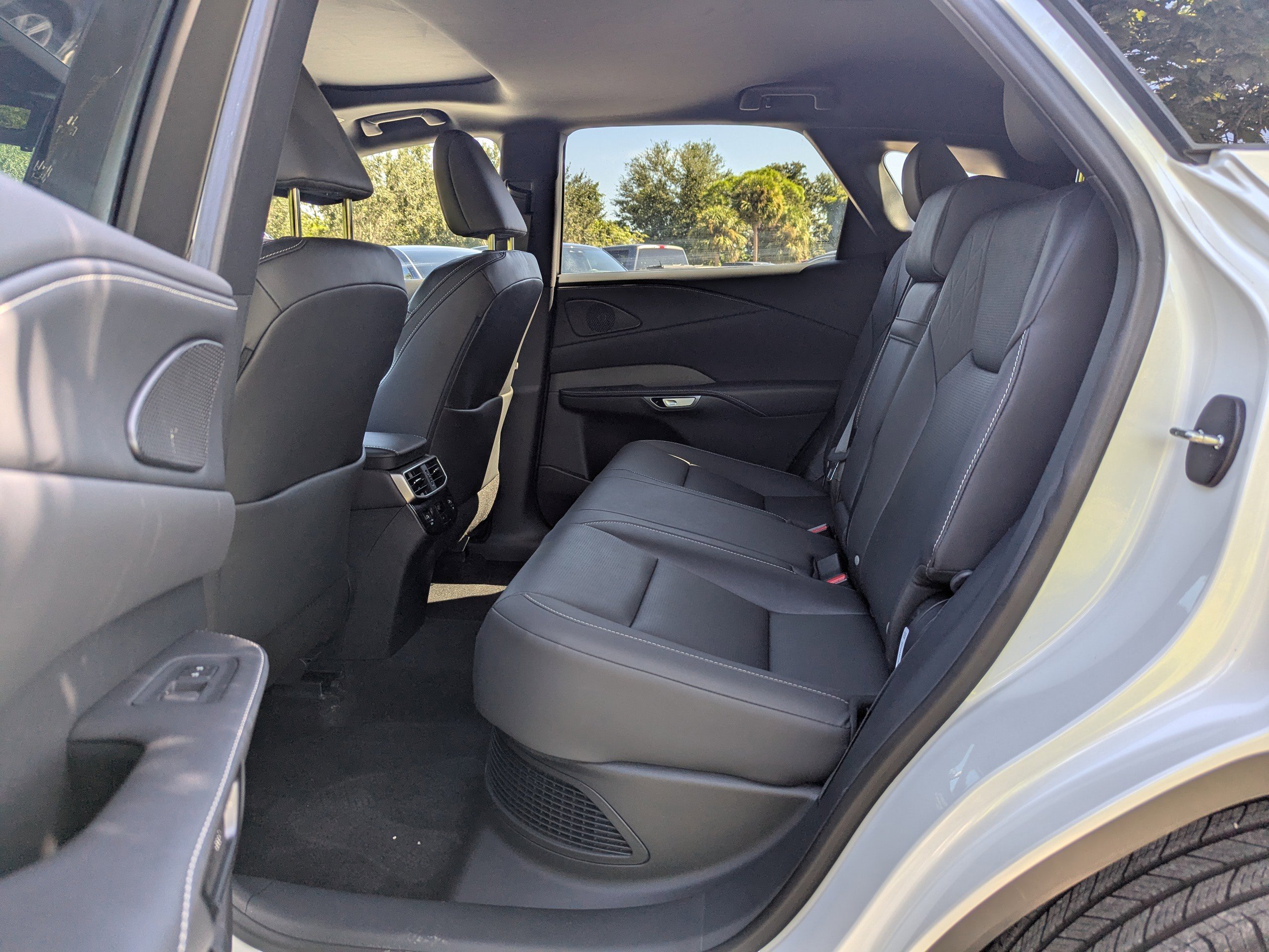 2024 Lexus RX 350h photo 19