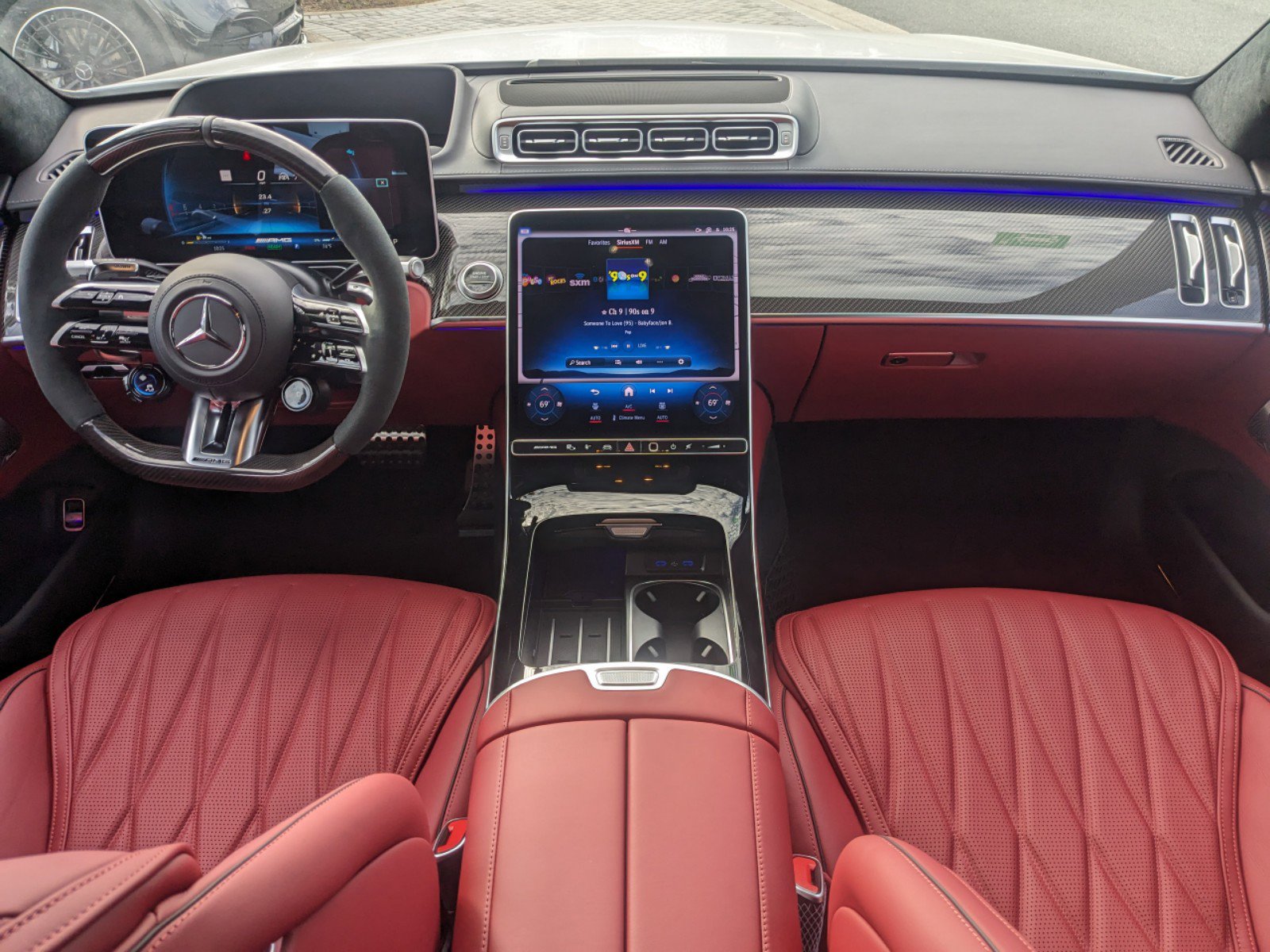 2024 Mercedes Benz S AMG 63 e 4MATIC photo 4