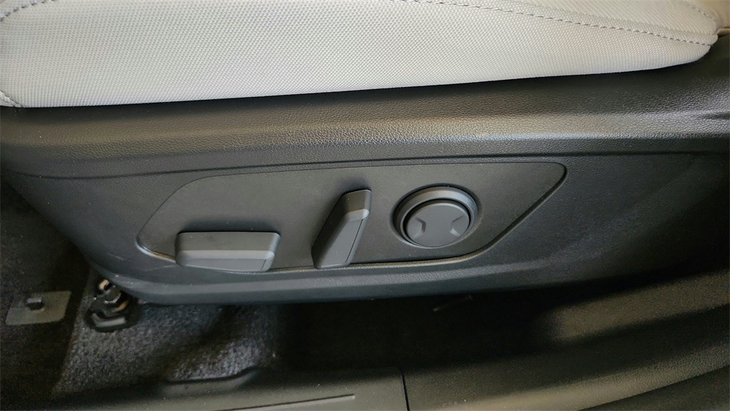 2025 Hyundai Tucson SEL photo 24