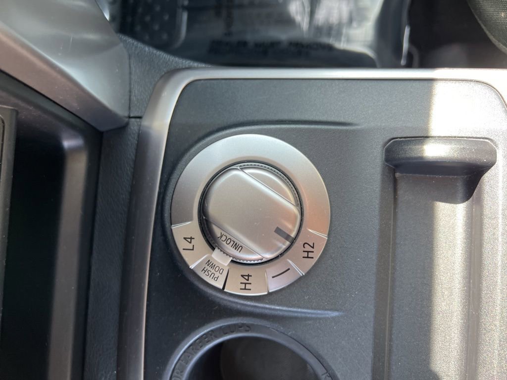 2022 Toyota 4Runner SR5 photo 14