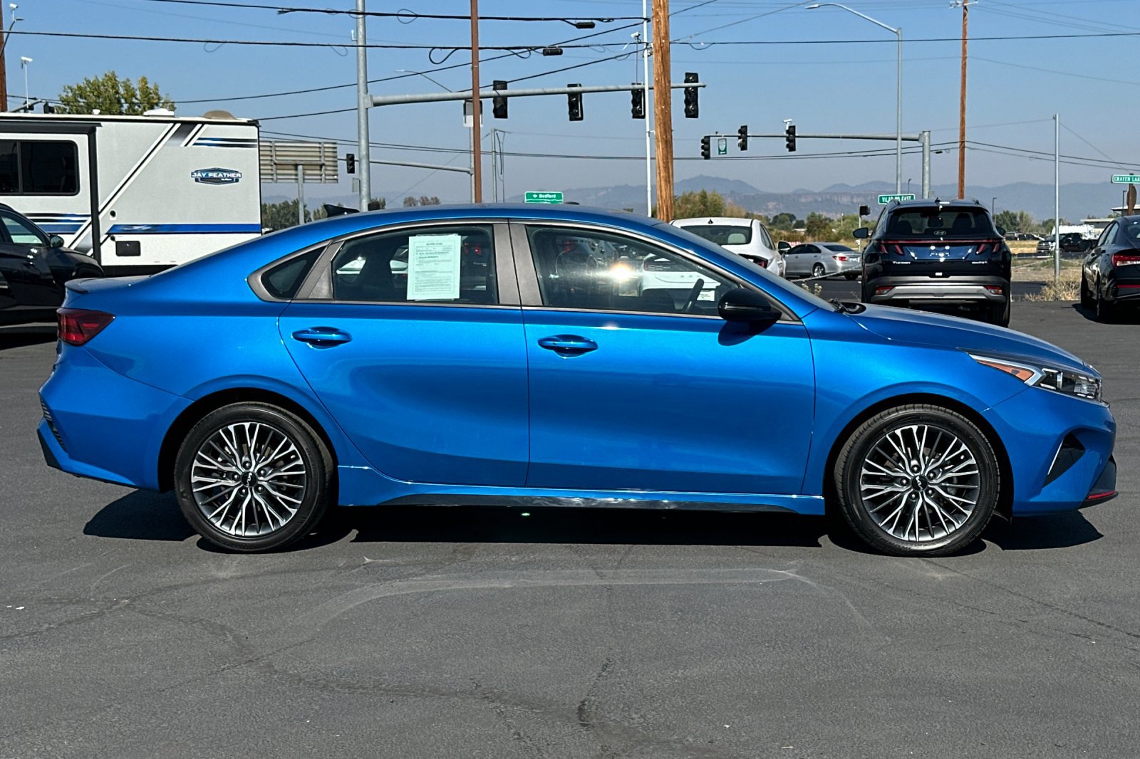 2024 Kia Forte GT-Line photo 3