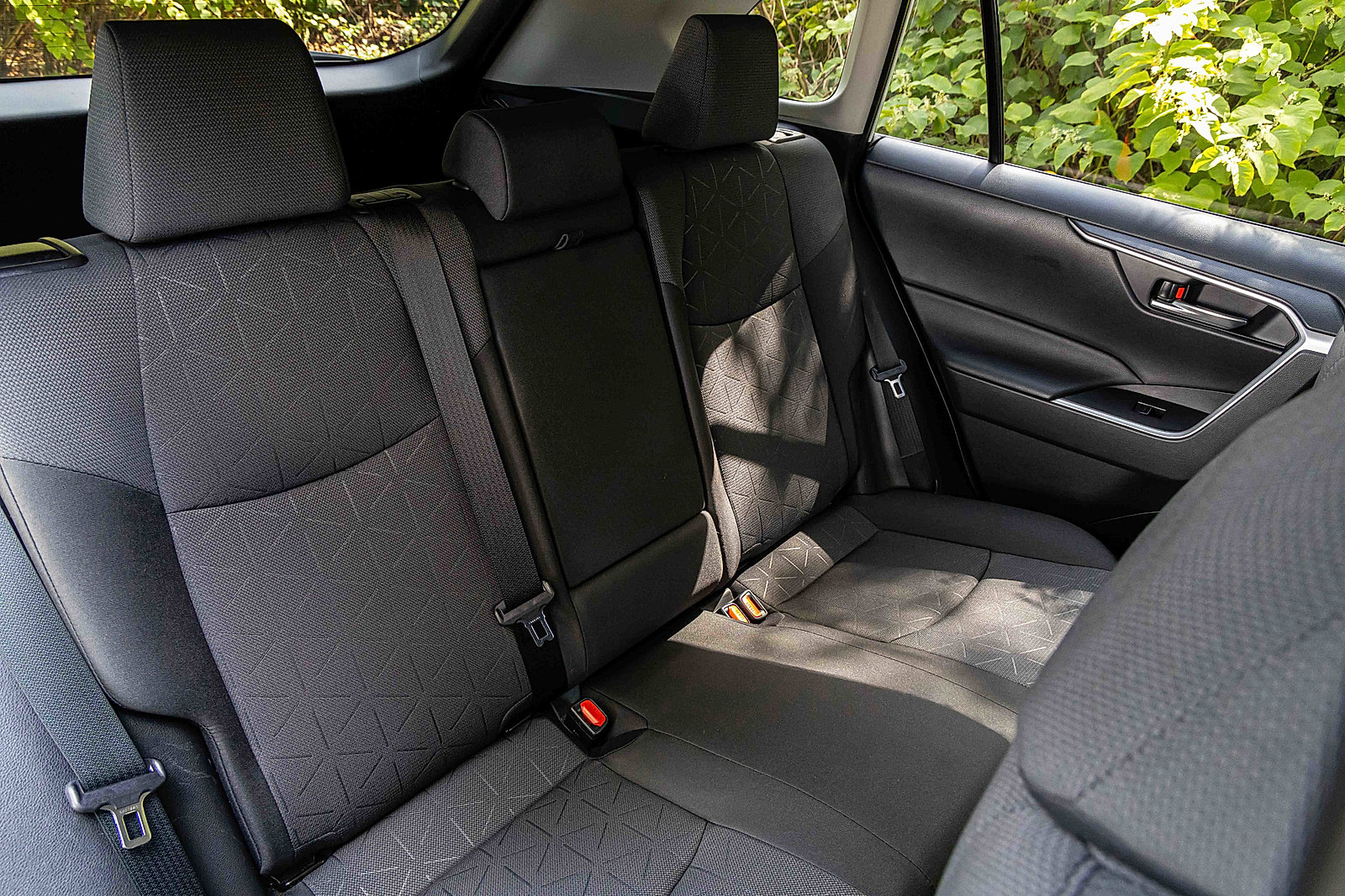 2023 Toyota RAV4 Hybrid XLE photo 23