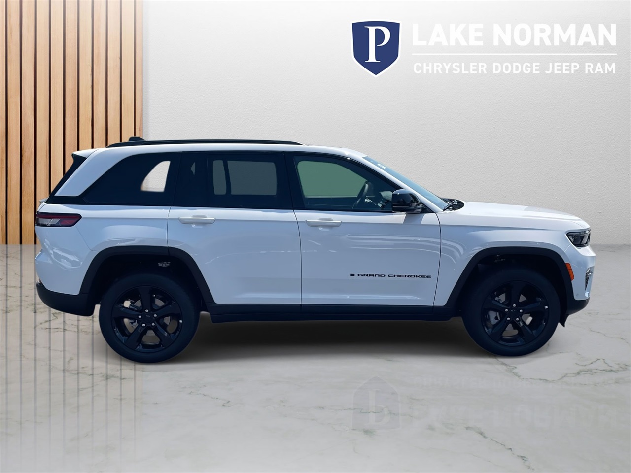2025 Jeep Grand Cherokee Limited photo 9