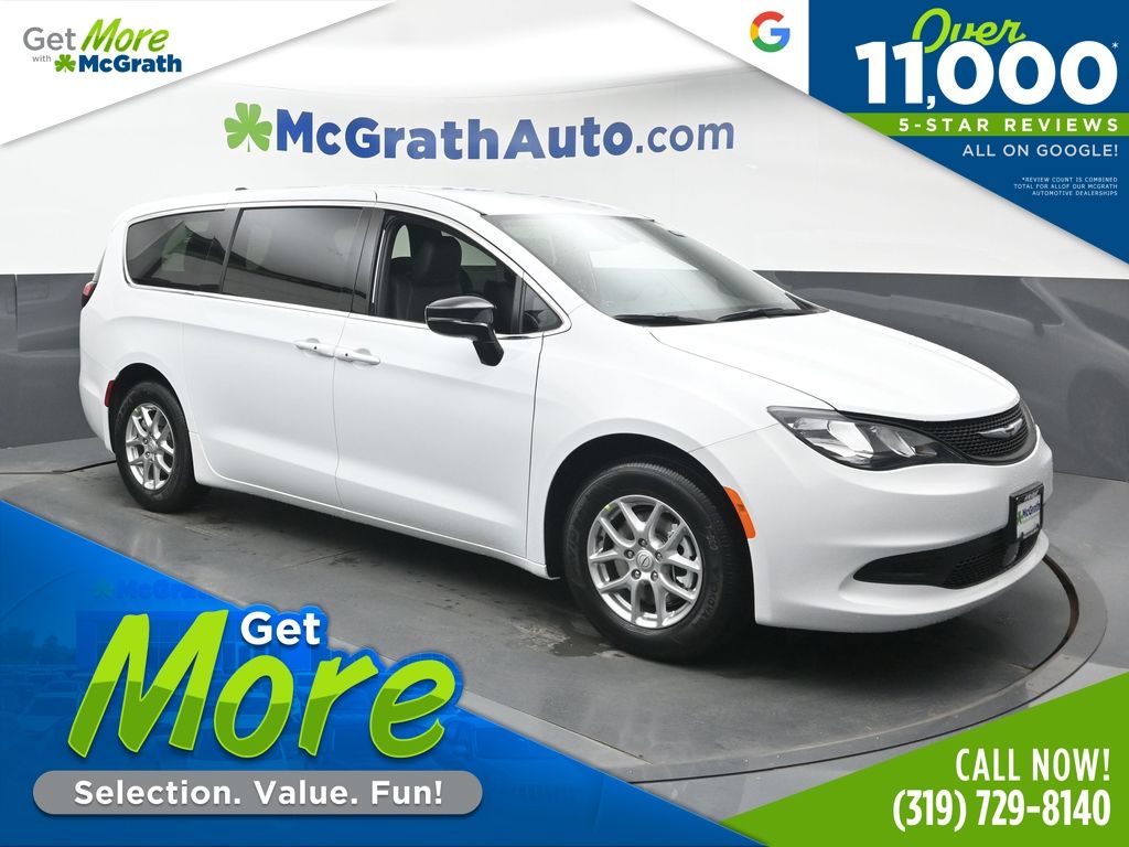 2026 Chrysler Voyager LX's photo