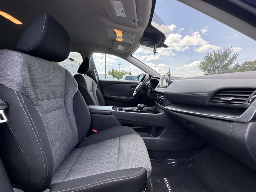 2021 Nissan Rogue S photo 15