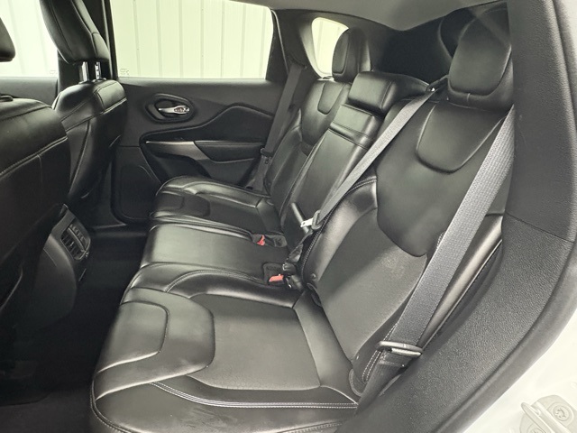 2019 Jeep Cherokee Latitude photo 9