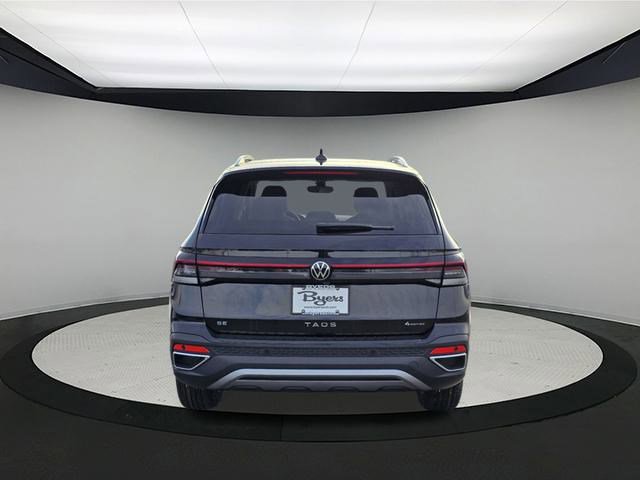 2025 Volkswagen Taos SE photo 3
