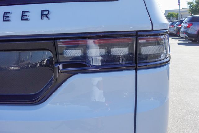 2024 Jeep Grand Wagoneer L II photo 5