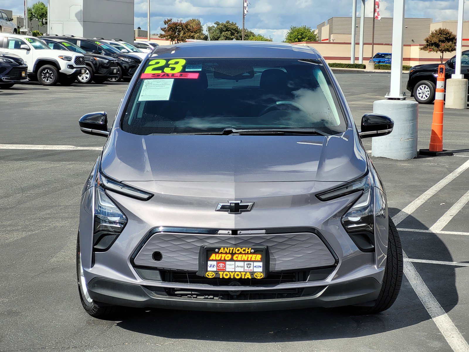 2023 Chevrolet Bolt EV 1LT photo 2