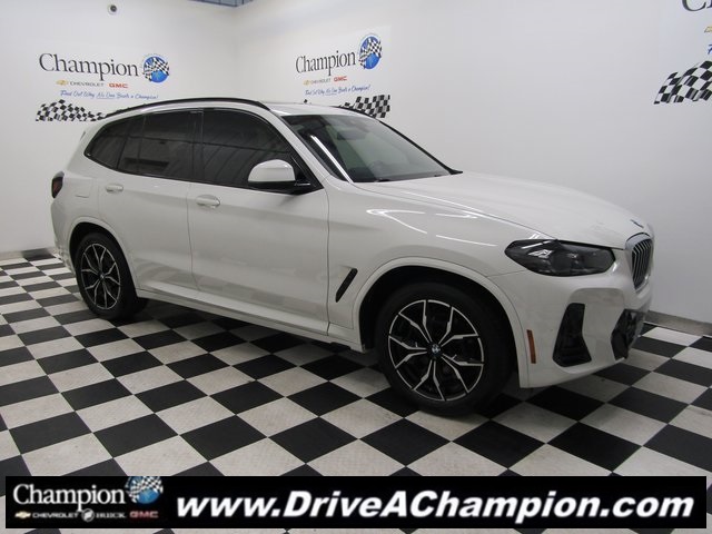 2022 BMW X3 30i