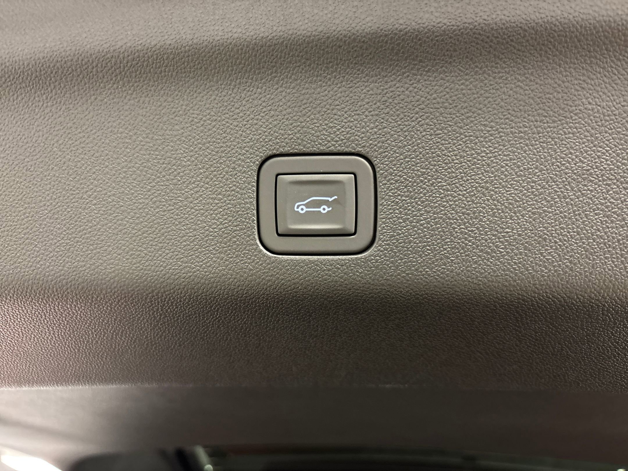 2025 Chevrolet Tahoe LT photo 18