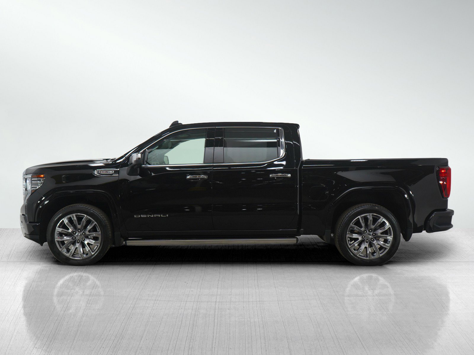 Used 2024 GMC Sierra 1500 Denali Denali with VIN 1GTUUGEL4RZ210403 for sale in Burnsville, Minnesota