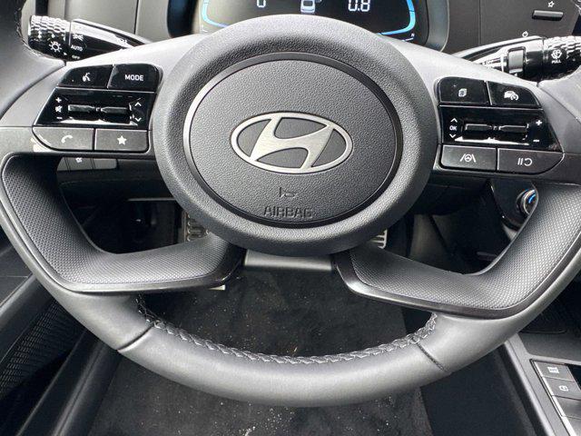 2025 Hyundai Elantra SEL Sport photo 19